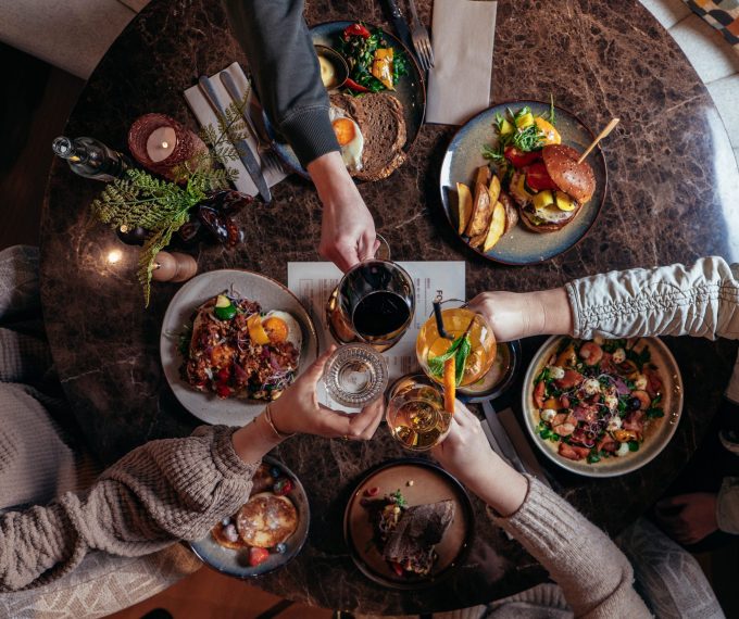 Shared dining bij ROOST